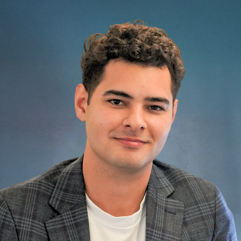 Jordan Strum Headshot